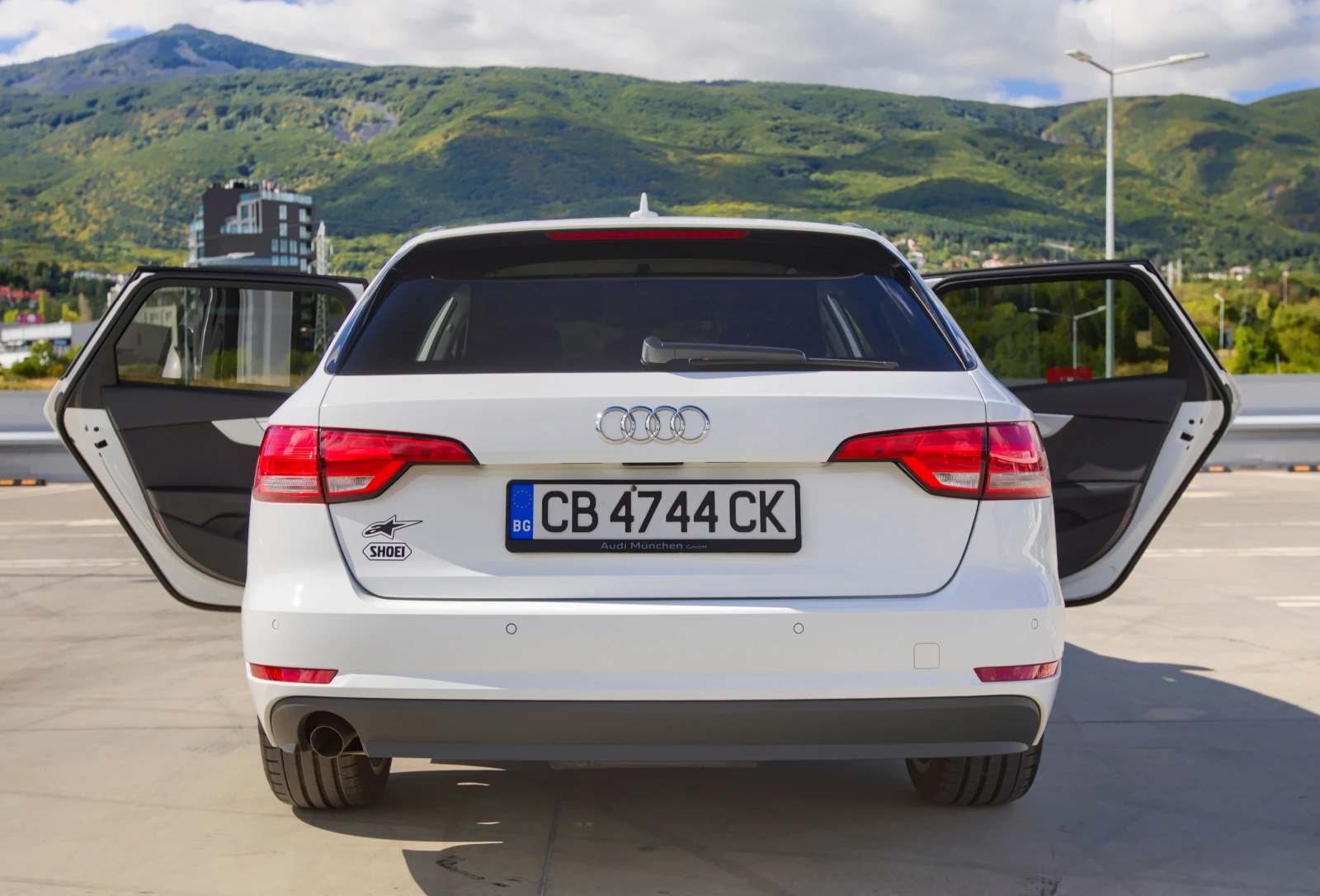 Audi A4 avant, снимка 9 - Автомобили и джипове - 53819338