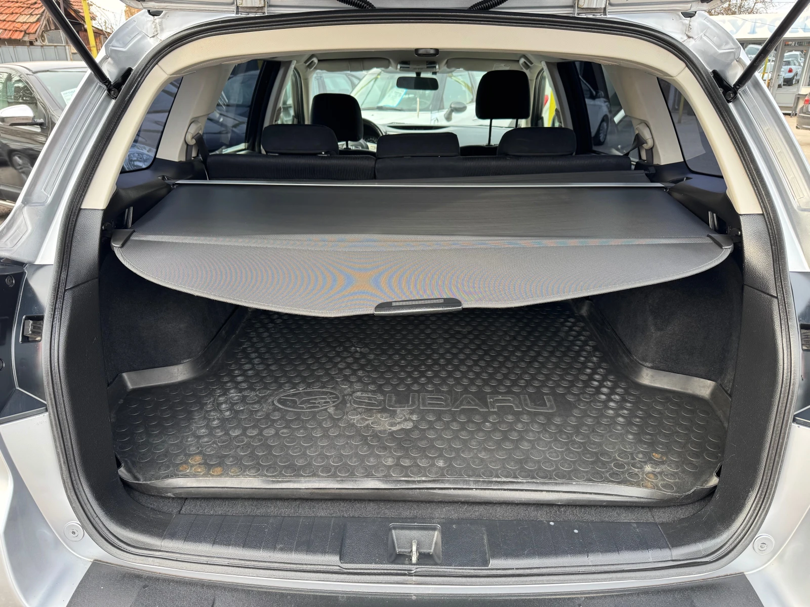 Subaru Outback 2.5i-4x4-ЛИЗИНГ, снимка 4 - Автомобили и джипове - 53927143