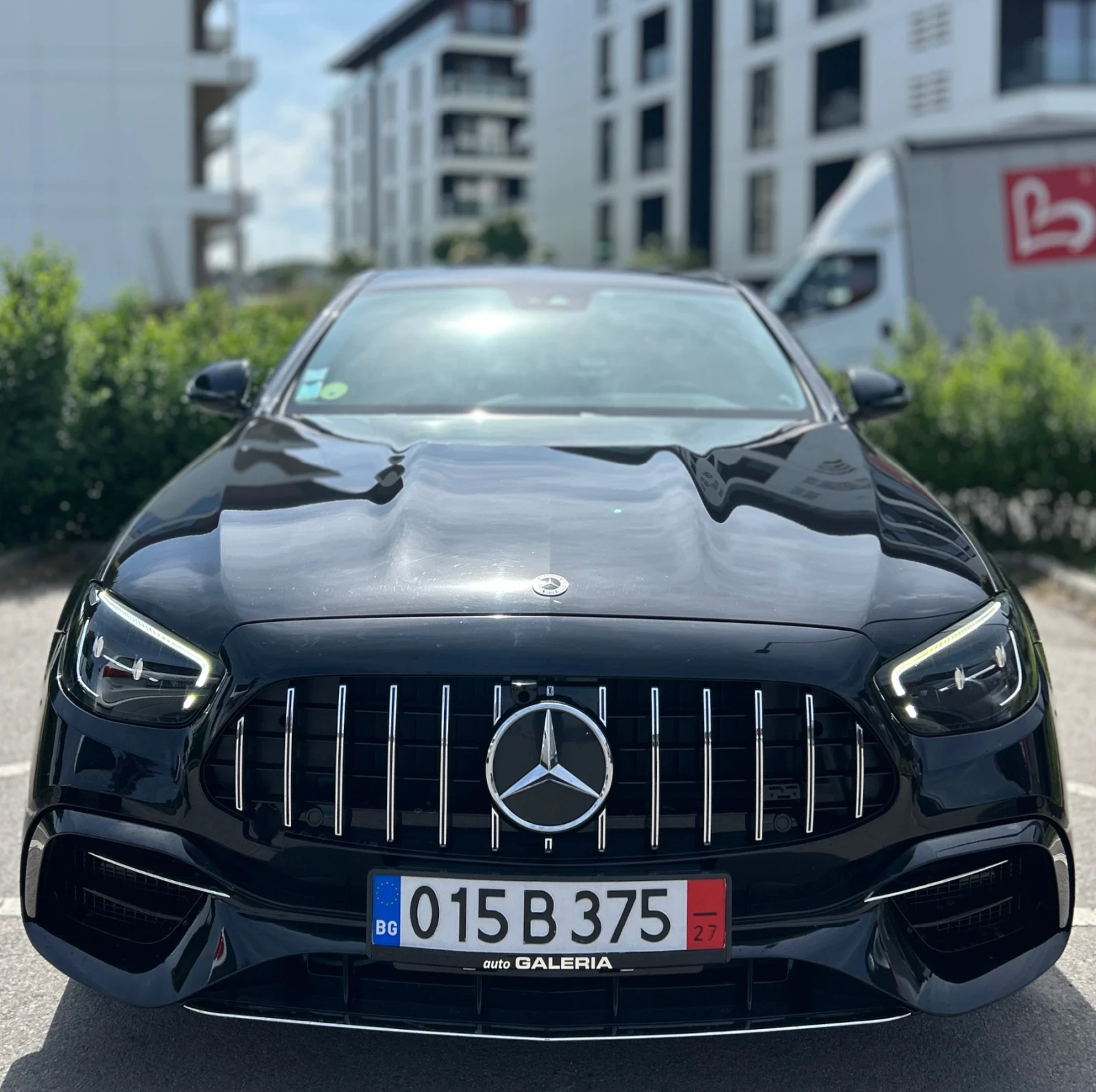 Mercedes-Benz E 220, снимка 4 - Автомобили и джипове - 54517833