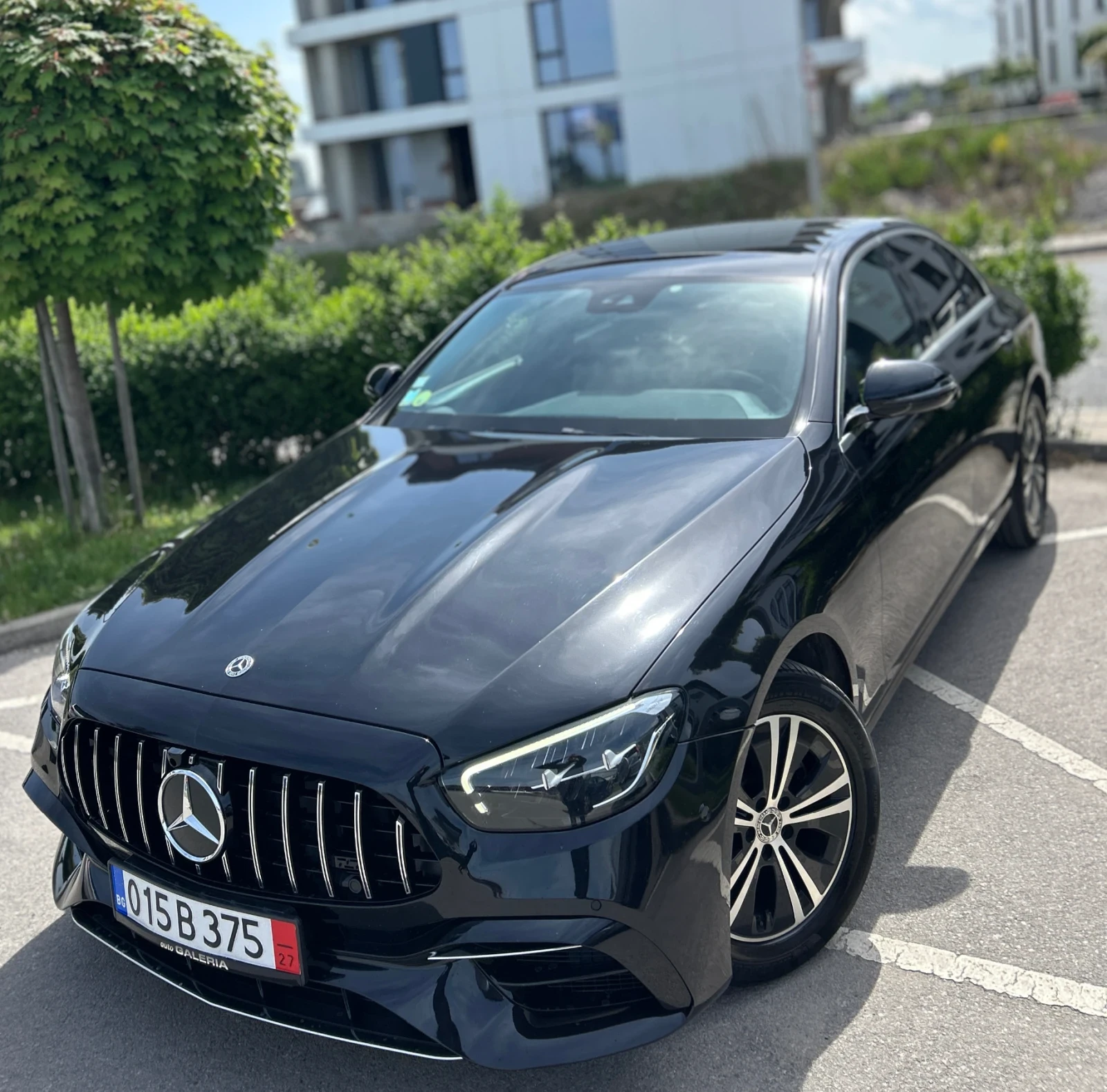 Mercedes-Benz E 220, снимка 6 - Автомобили и джипове - 54517833