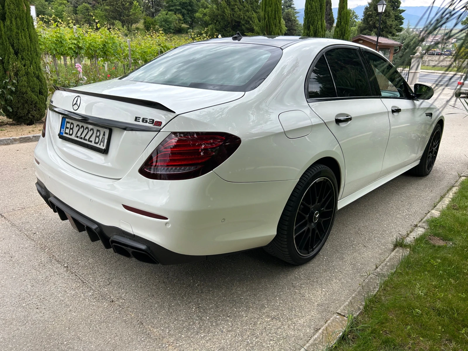 Mercedes-Benz E 220 AMG Pack, снимка 6 - Автомобили и джипове - 54610050