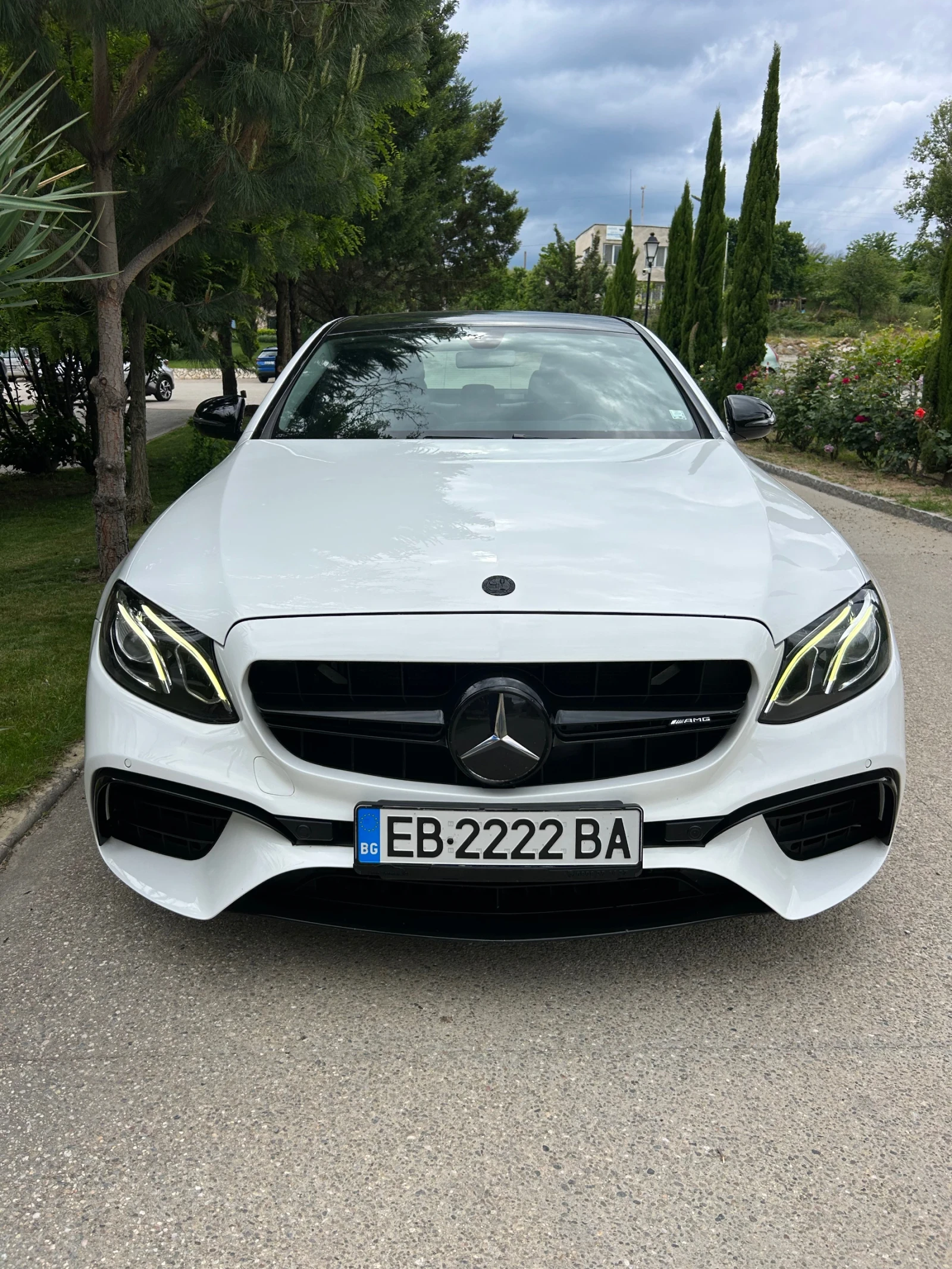 Mercedes-Benz E 220 AMG Pack