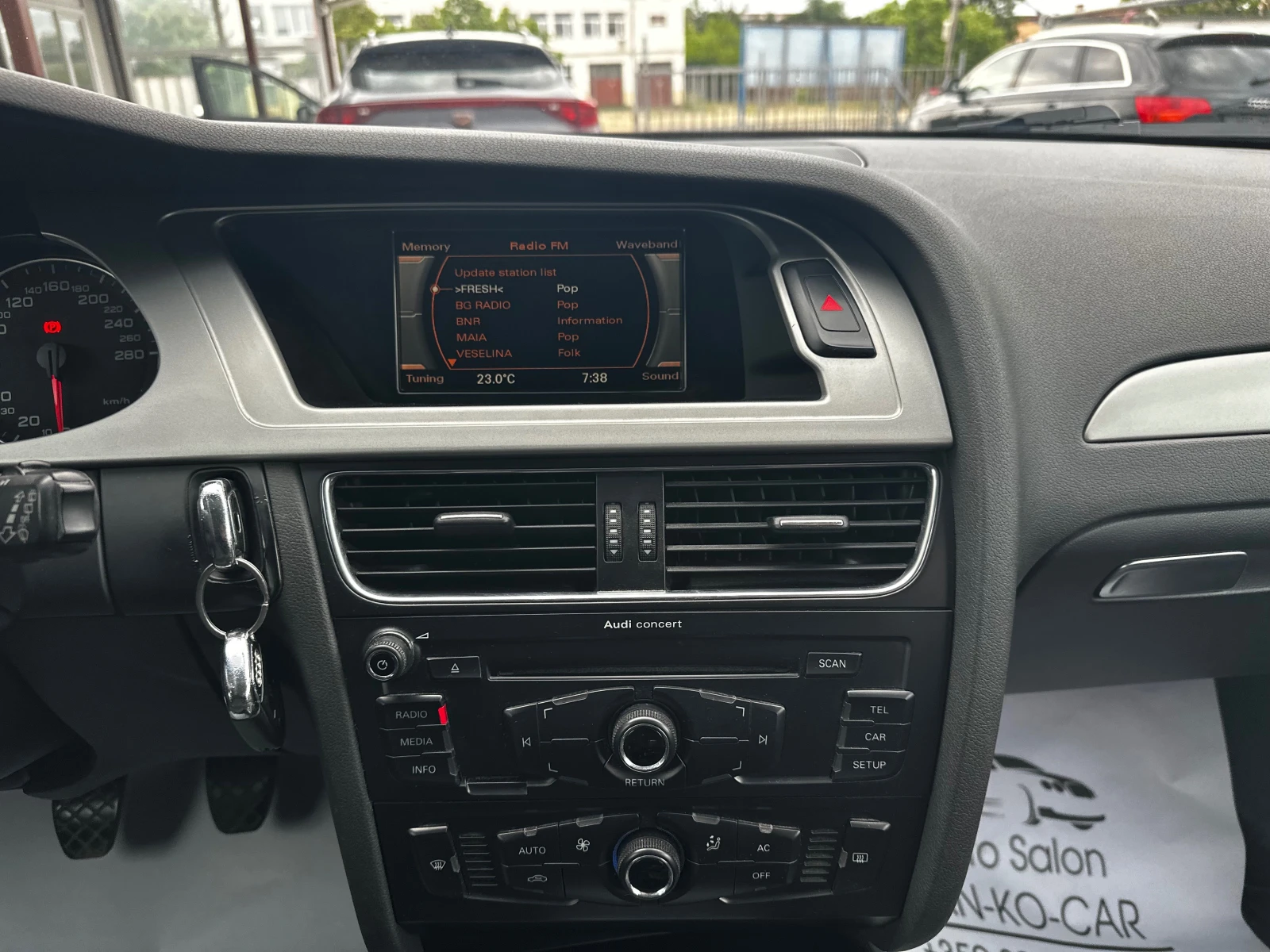 Audi A4 3.0TDI 239к.с Quattro Ръчка, снимка 12 - Автомобили и джипове - 54624464