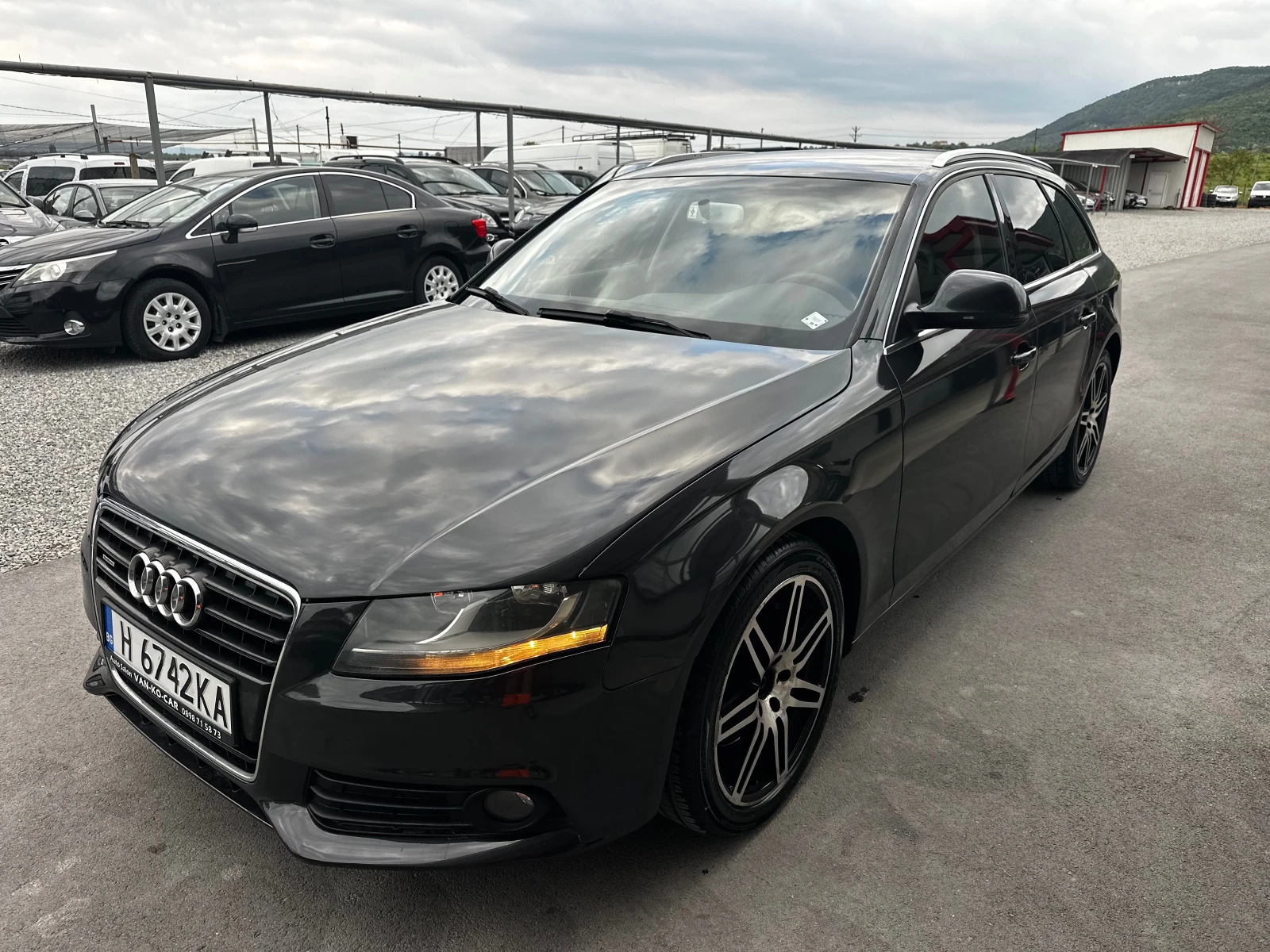 Audi A4 3.0TDI 239к.с Quattro Ръчка, снимка 4 - Автомобили и джипове - 54624464