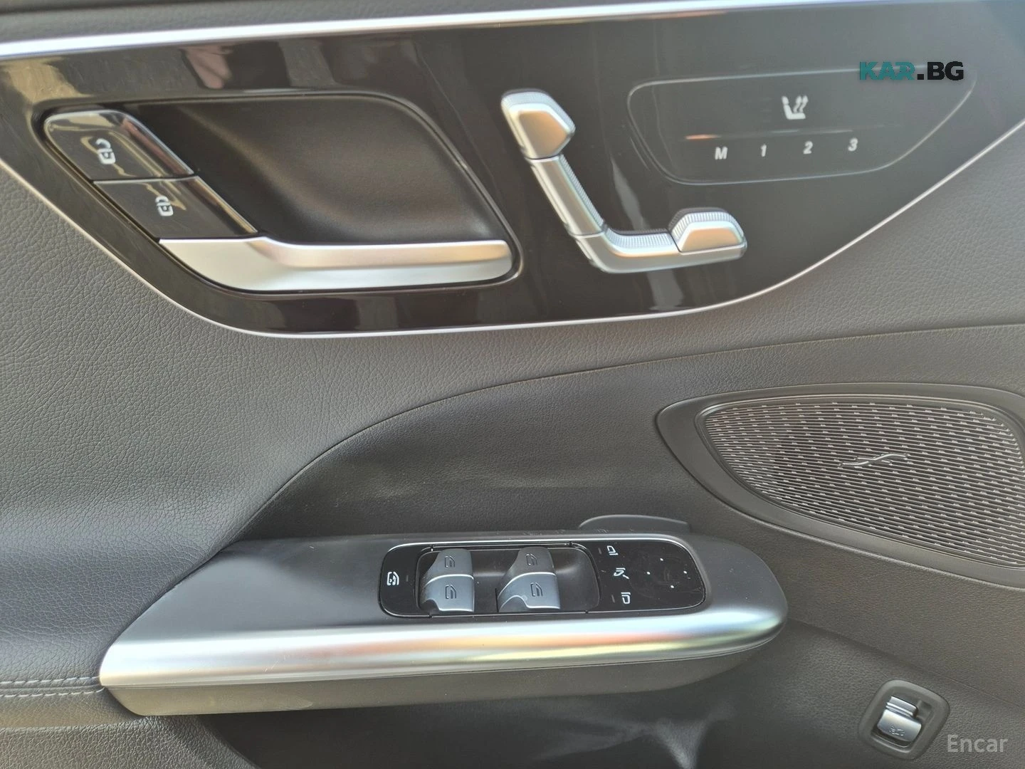 Mercedes-Benz C 200 AVANTGARDE* КОЖА* ПОДГРЕВ* НАВИ* ПАНОРАМА* 360* , снимка 7 - Автомобили и джипове - 55730430