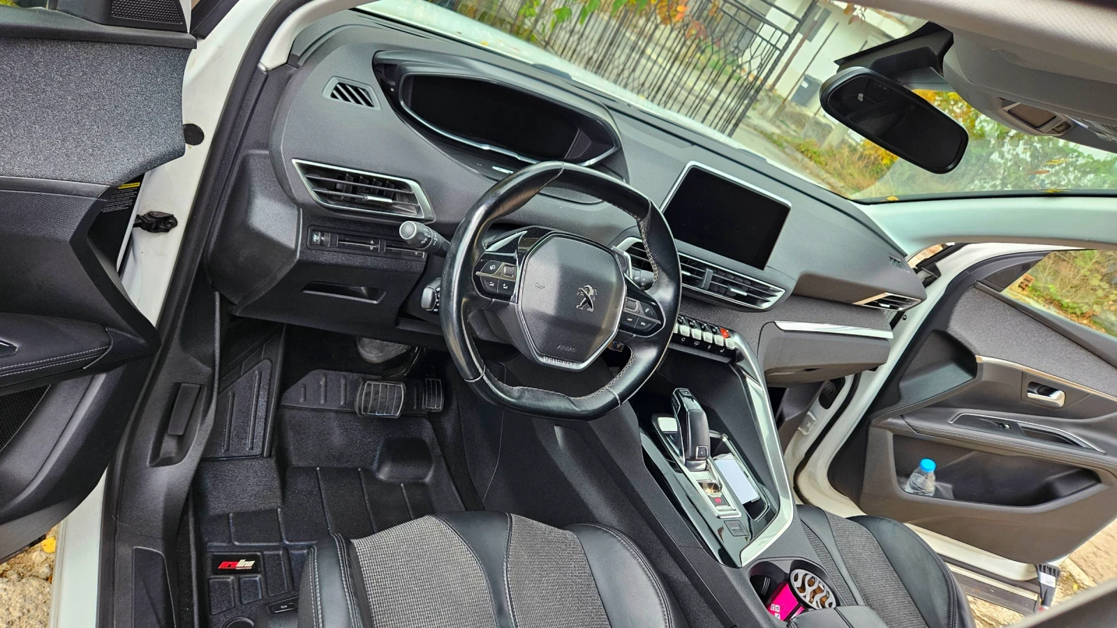 Peugeot 3008 1.6 HDI, снимка 8 - Автомобили и джипове - 55768638