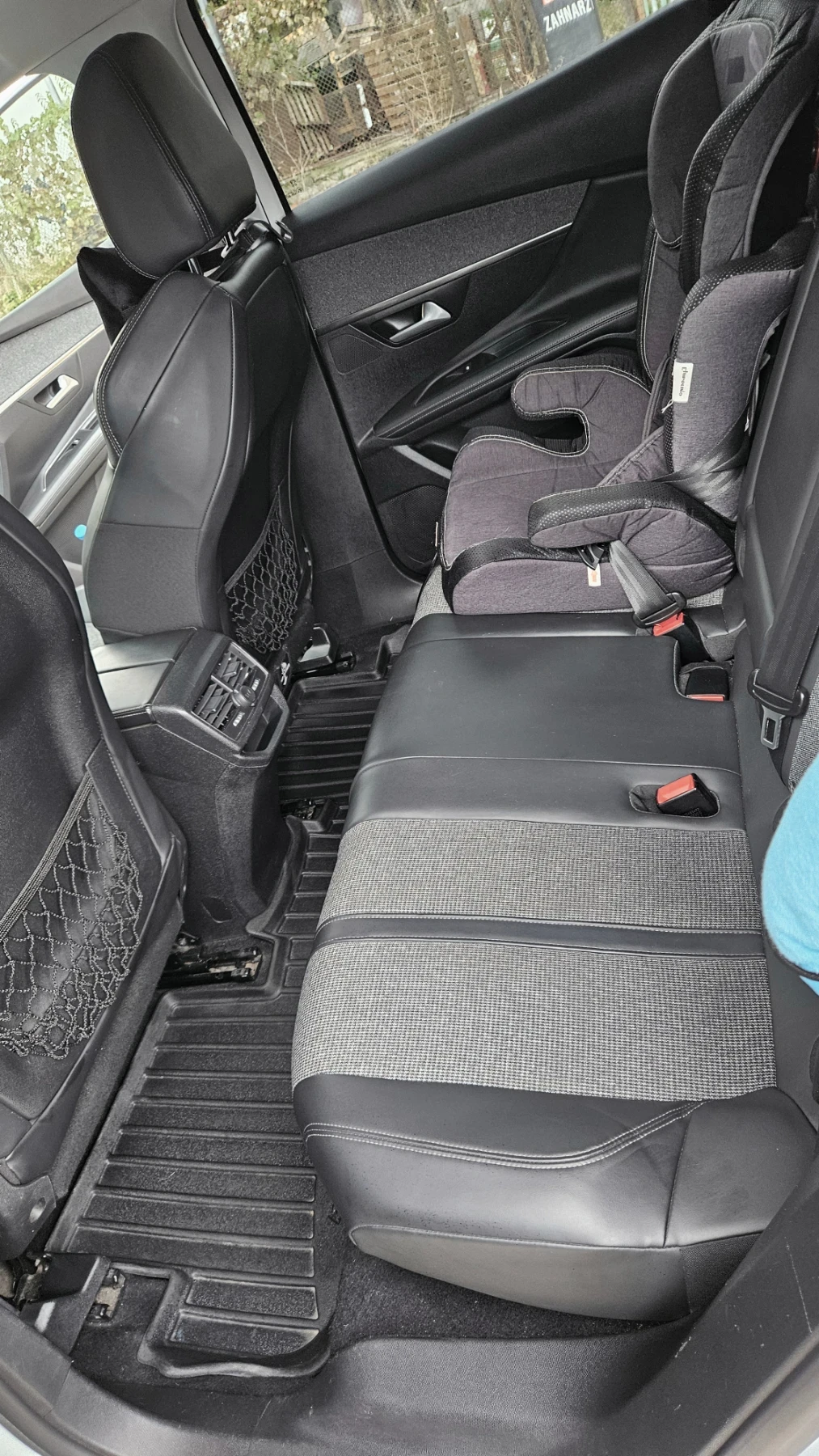 Peugeot 3008 1.6 HDI, снимка 11 - Автомобили и джипове - 55768638