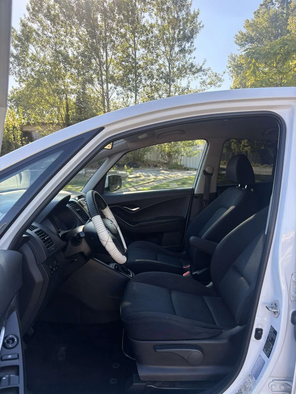 Hyundai Ix20 1.4 CRDI, снимка 8 - Автомобили и джипове - 55991663
