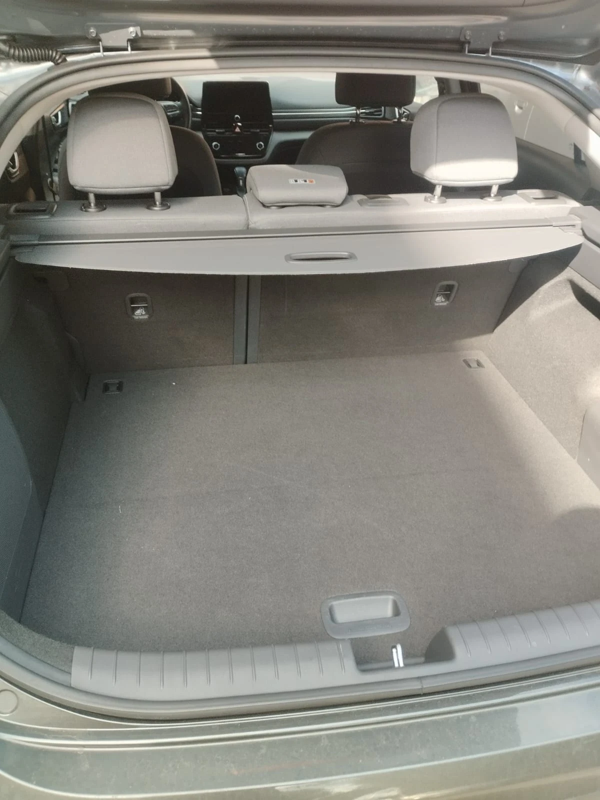 Hyundai Ioniq, снимка 4 - Автомобили и джипове - 56220859
