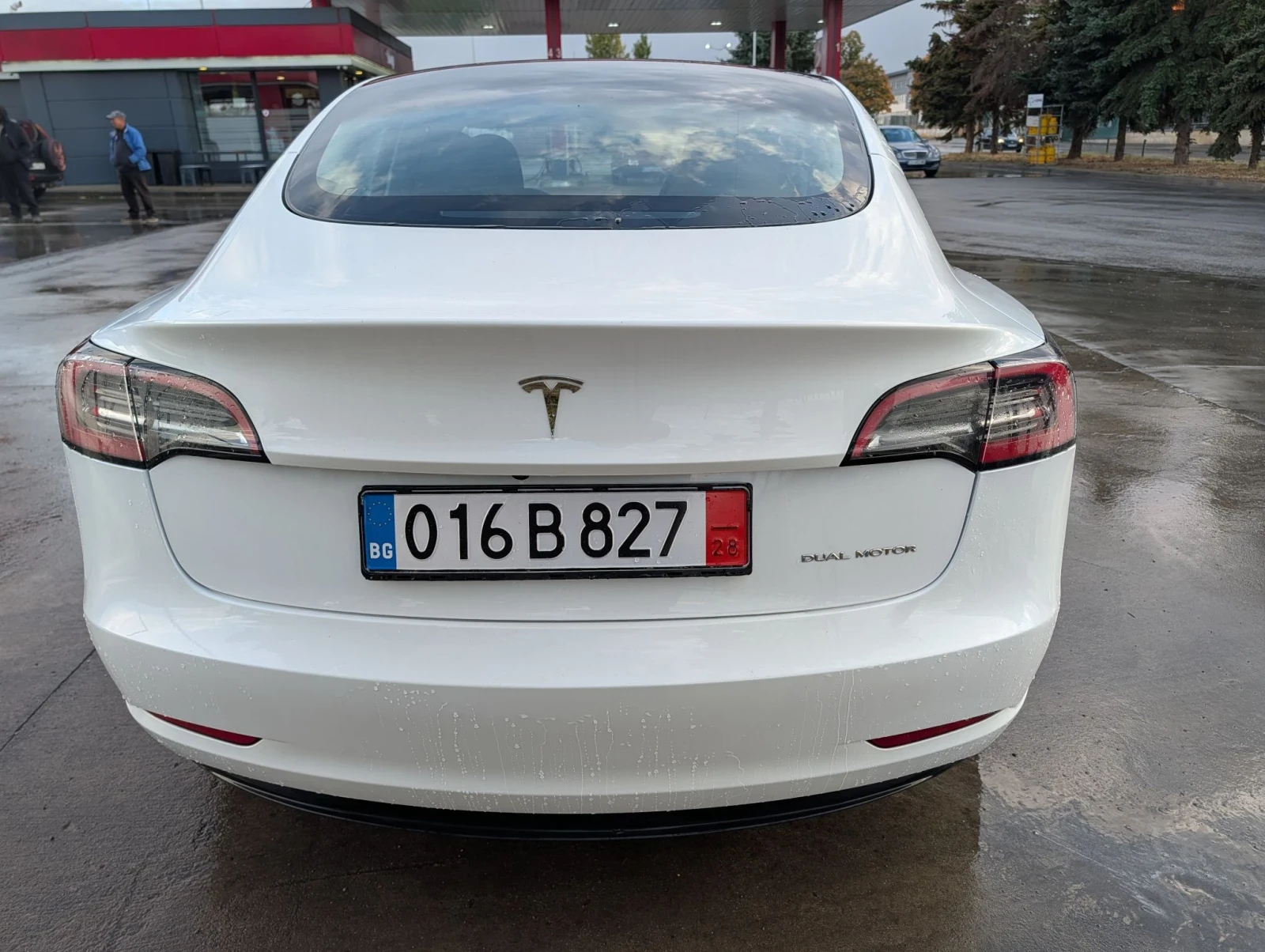 Tesla Model 3 LR AWD, снимка 2 - Автомобили и джипове - 56535568