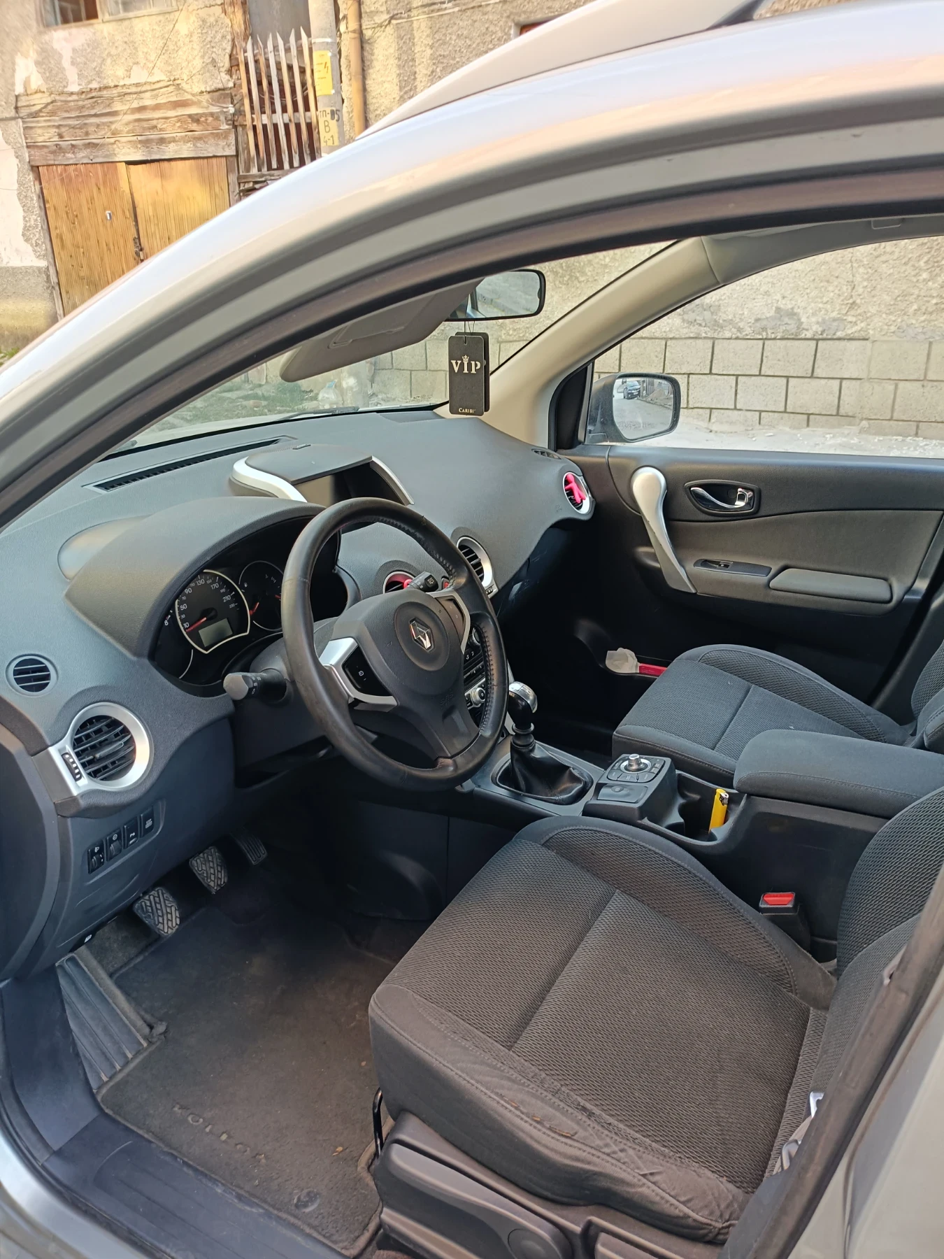 Renault Koleos 2.5I 4WD - изображение 7