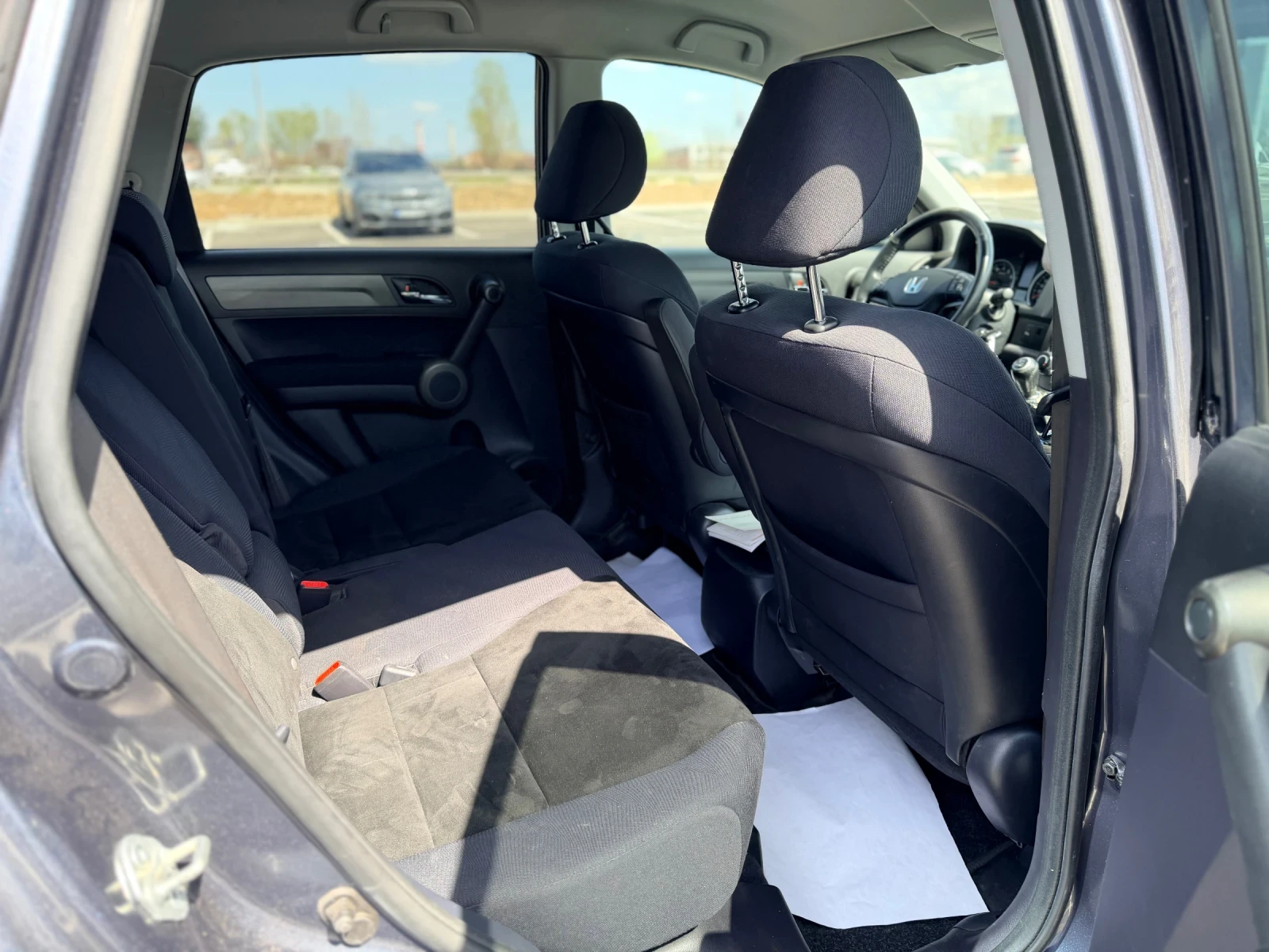 Honda Cr-v 2.0-бензин-Лизинг през Уникредит по 185 евро, снимка 13 - Автомобили и джипове - 52362626