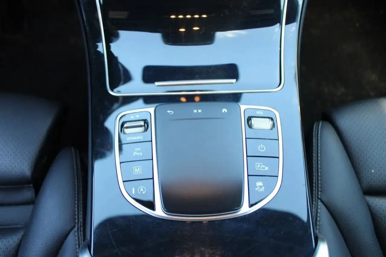 Mercedes-Benz GLC 300 * ФИКСИРАНА ЦЕНА * CARFAX* ОПЦИЯ ЗА ФИНАНСИРАНЕ*  - изображение 8