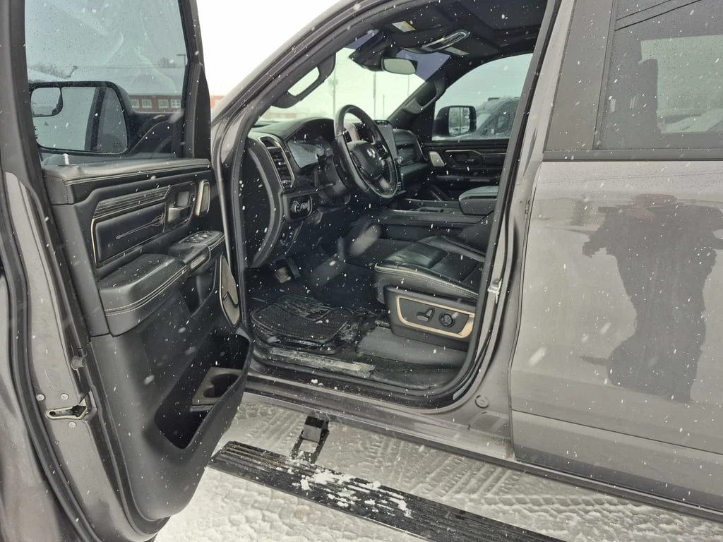 Dodge RAM 1500 * Limited * CARFAX /ОБДУХВАНЕ/ВЪЗДУХ/360/DIS/NAVI/ - изображение 5