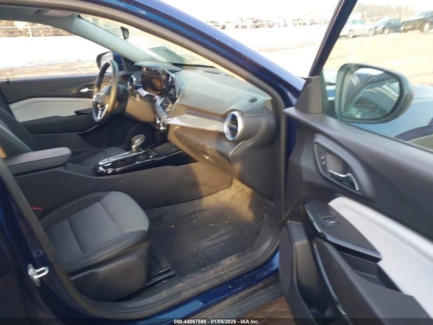 Chevrolet Trax 1.2l Fwd Lt, снимка 5 - Автомобили и джипове - 53887410