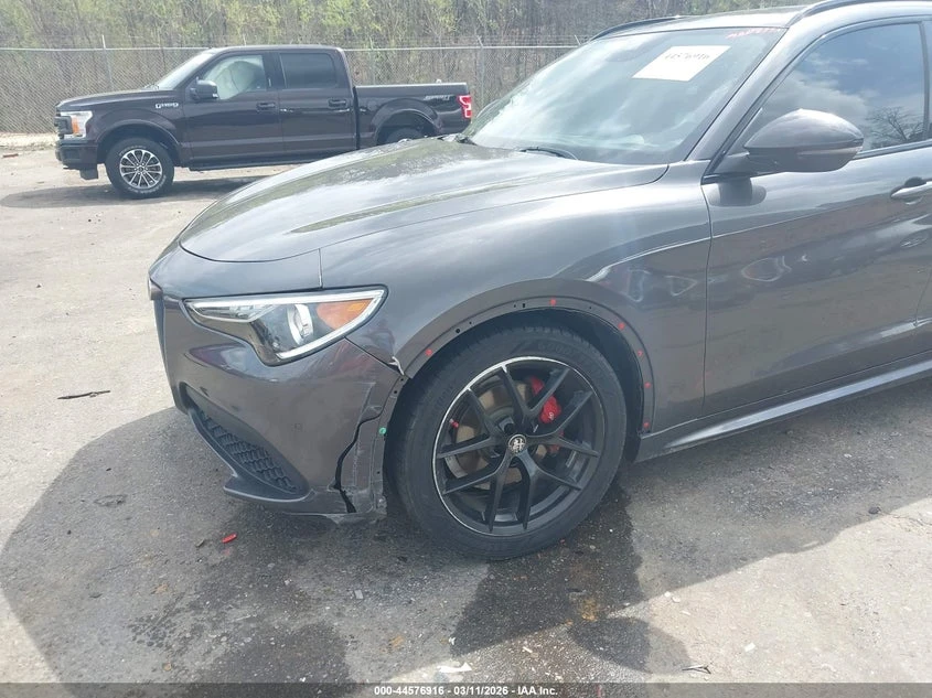 Alfa Romeo Stelvio 2.0l Sport Rwd, снимка 6 - Автомобили и джипове - 54047388