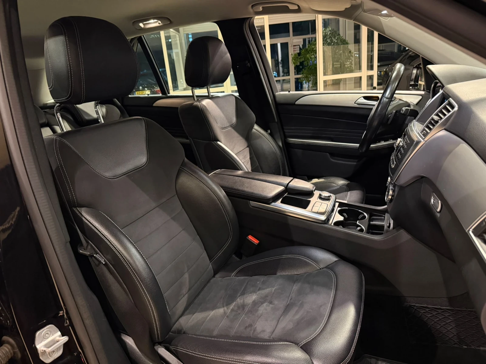Mercedes-Benz ML 350 Очакван Внос !!, снимка 13 - Автомобили и джипове - 54904806