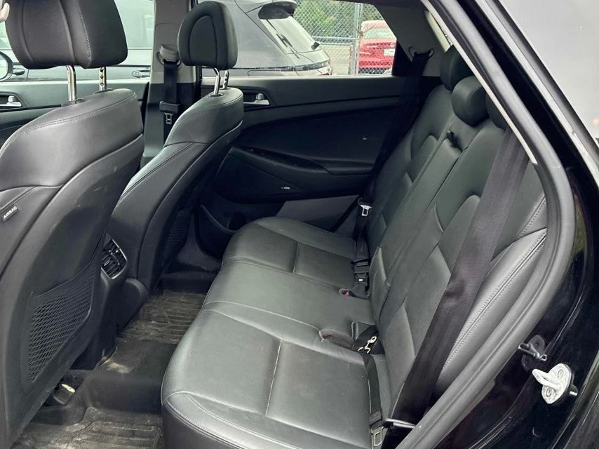 Hyundai Tucson Limited* Pano* Back cam* 2ключа* Keyless* Подгрев*, снимка 11 - Автомобили и джипове - 55103148
