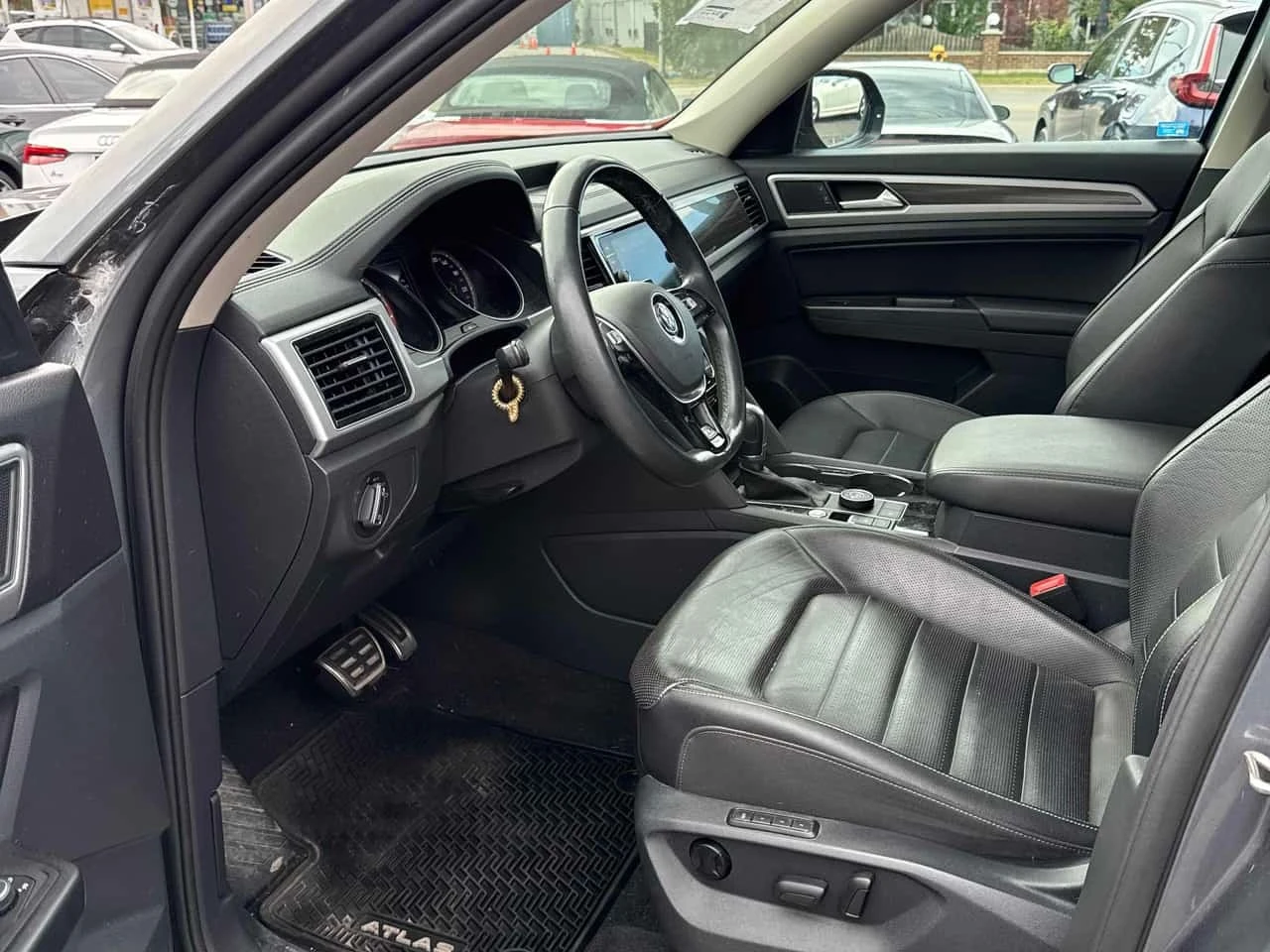 VW Atlas * Highline * CARFAX * ОПЦИЯ ЗА ФИНАНСИРАНЕ, снимка 5 - Автомобили и джипове - 56252818