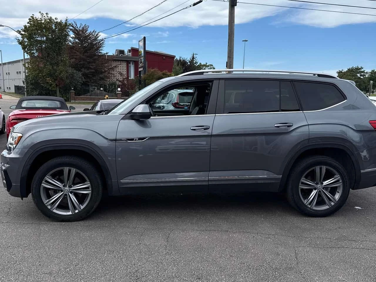 VW Atlas * Highline * CARFAX * ОПЦИЯ ЗА ФИНАНСИРАНЕ, снимка 2 - Автомобили и джипове - 56252818