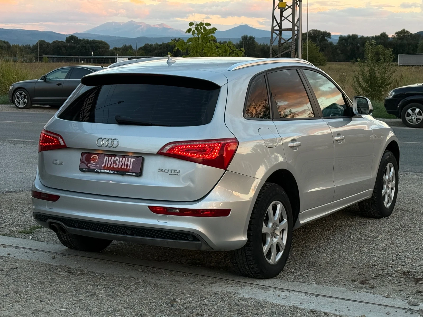 Audi Q5 2.0TDI LED S-LINE, снимка 6 - Автомобили и джипове - 56261259