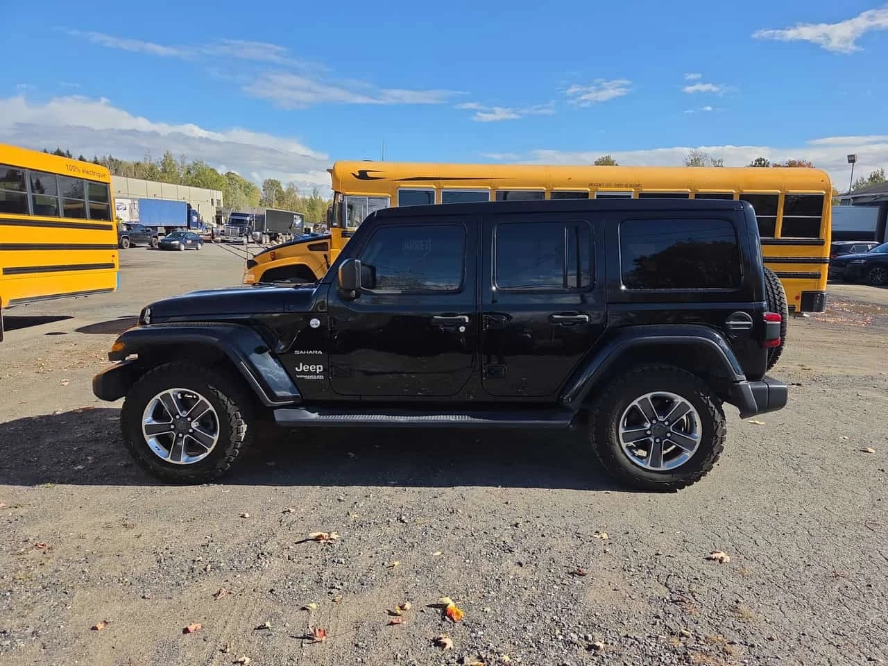 Jeep Wrangler * Sahara * CARFAX * ����� �� ����������� | Mobile.bg � ����������� 2