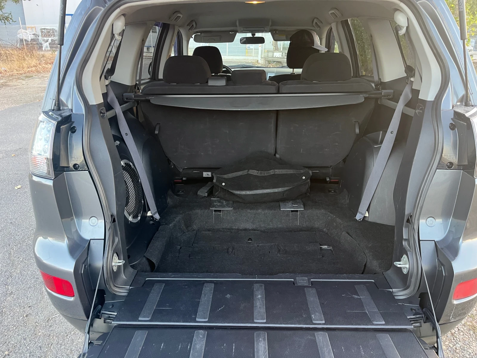 Mitsubishi Outlander, снимка 7 - Автомобили и джипове - 56379891