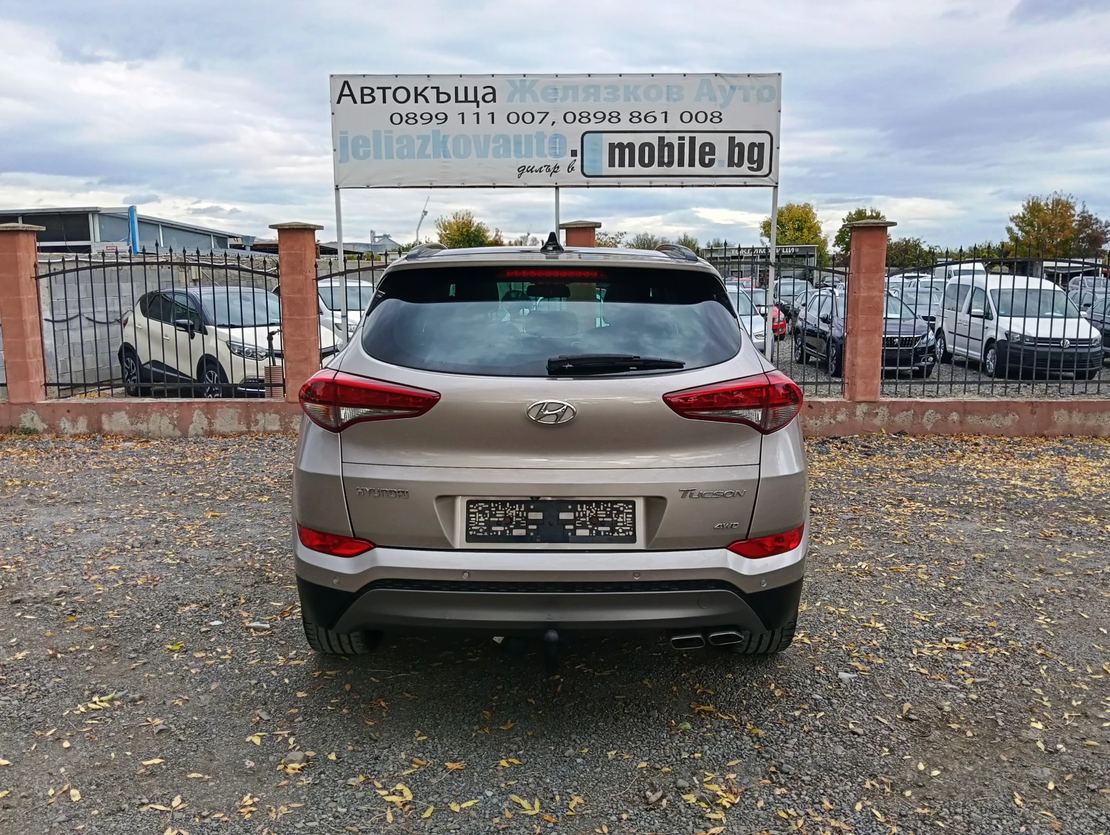 Hyundai Tucson 2.0CRDI FULL, снимка 5 - Автомобили и джипове - 56574620