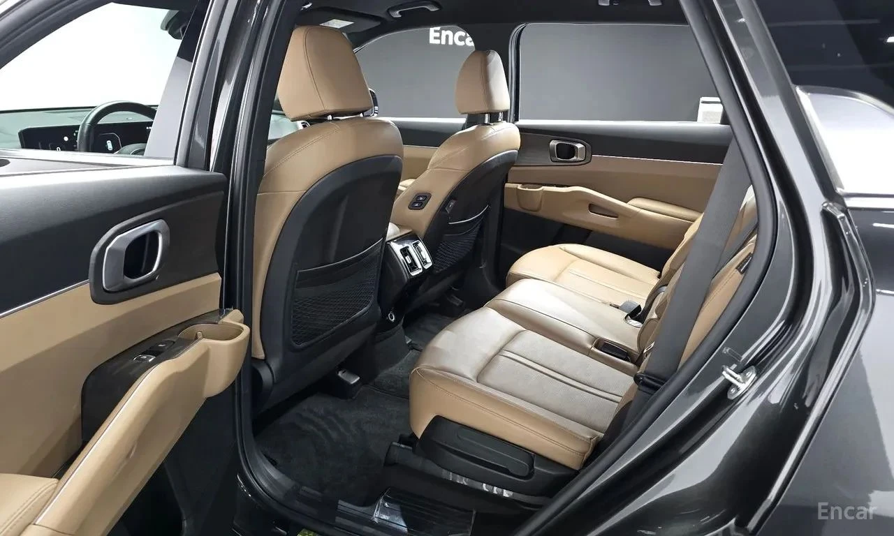 Kia Sorento, снимка 8 - Автомобили и джипове - 56689233
