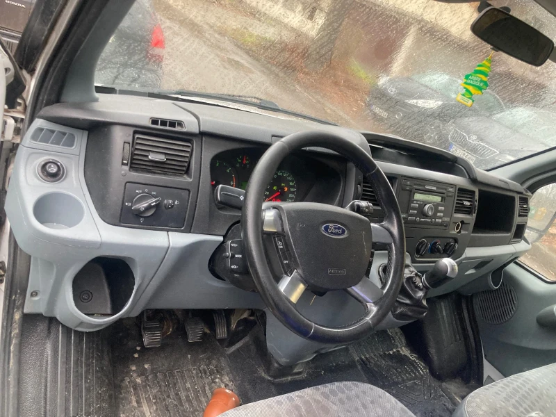 Ford Transit 2.2 turbo diesel 6 местен, снимка 4 - Бусове и автобуси - 48454920