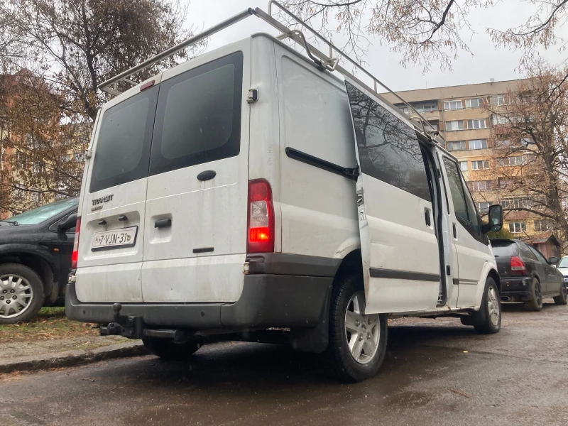 Ford Transit 2.2 turbo diesel 6 местен, снимка 12 - Бусове и автобуси - 48454920