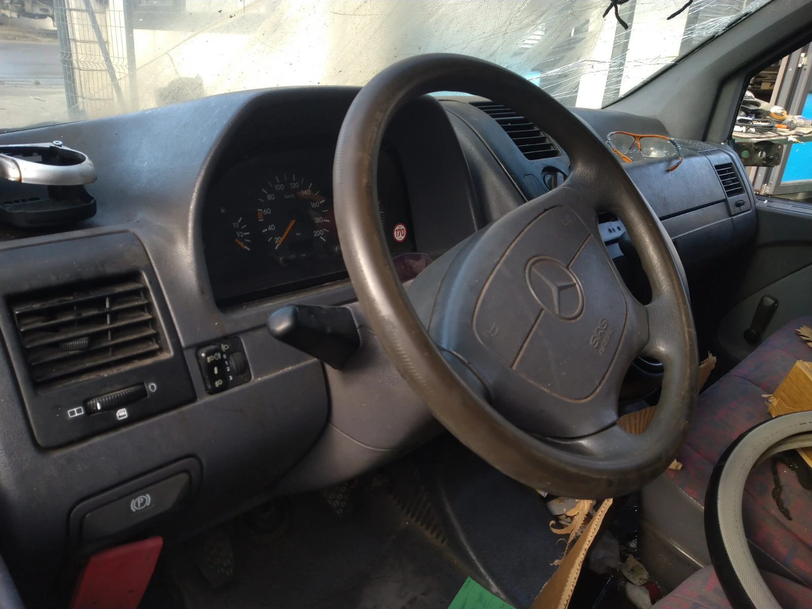 Mercedes-Benz Vito 2.3 D - изображение 7