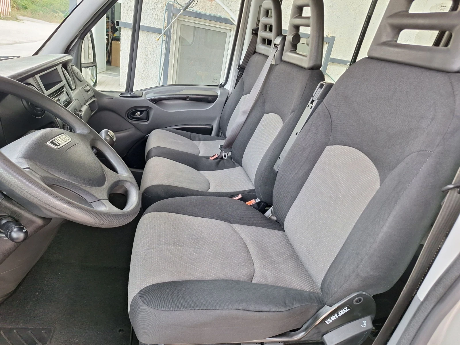 Iveco 35c15 3000 кб 6 места от Италия с Климатроник - изображение 10
