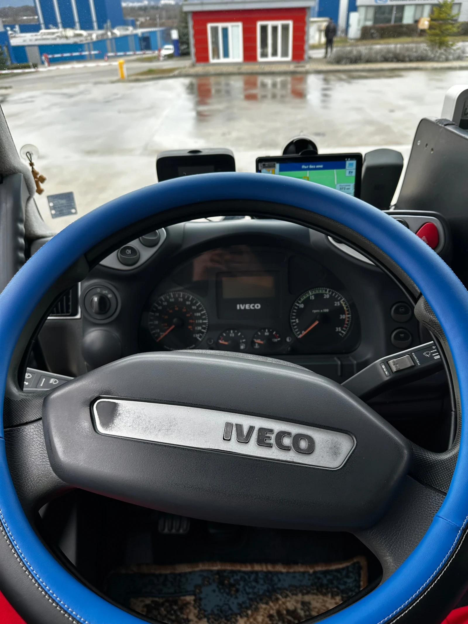 Iveco Eurocargo 120�28 | Mobile.bg � ����������� 11