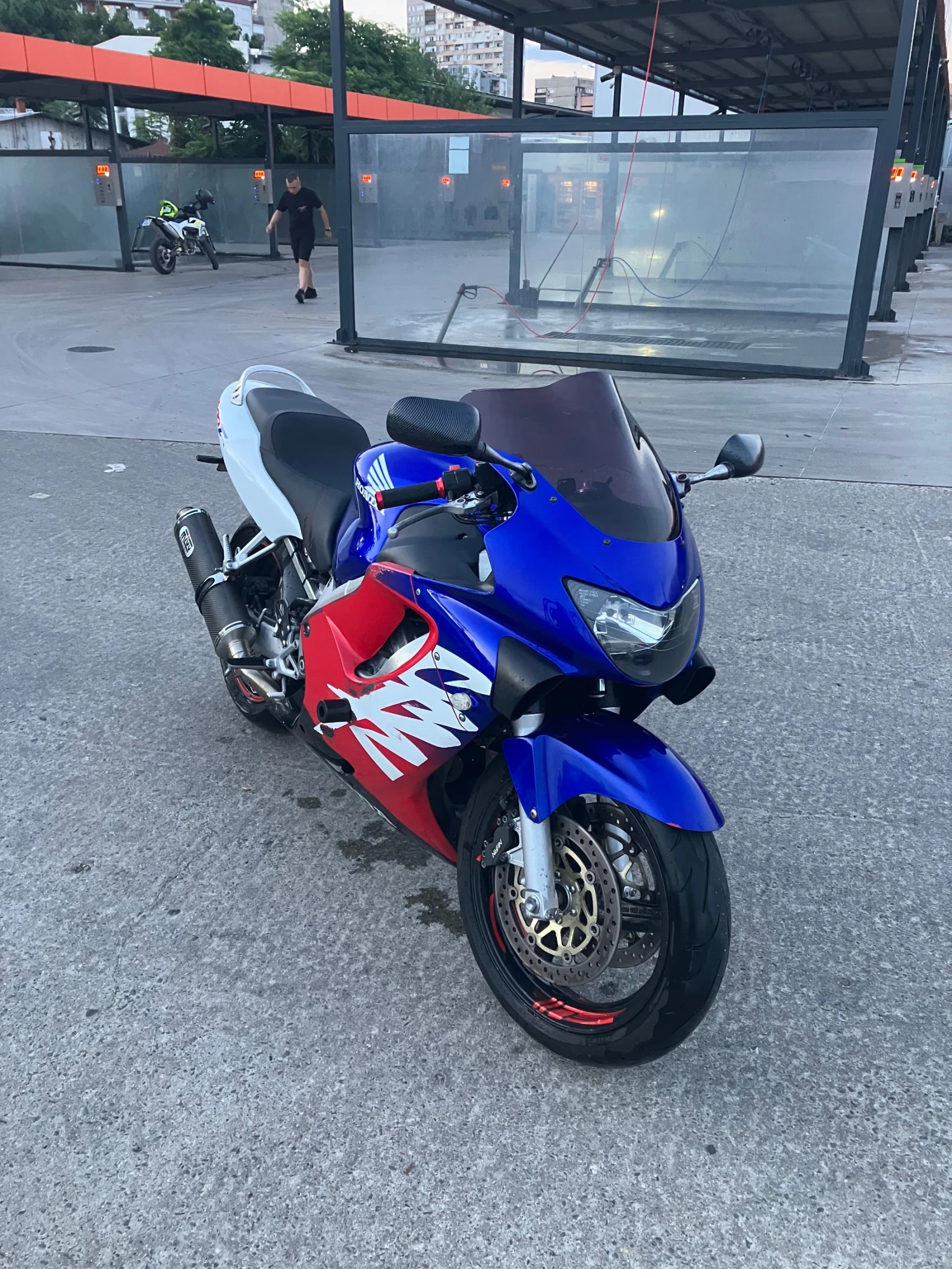Honda Cbr F4