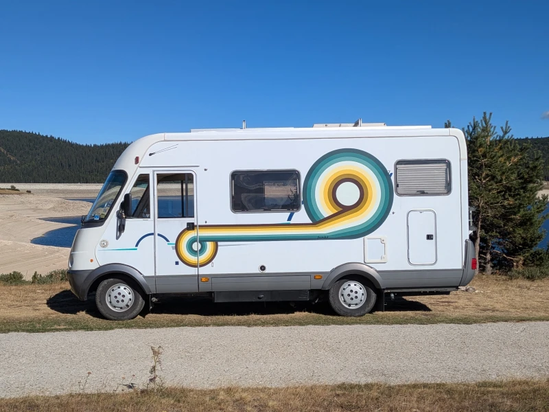 Кемпер HYMER / ERIBA B524, снимка 3 - Каравани и кемпери - 53497106