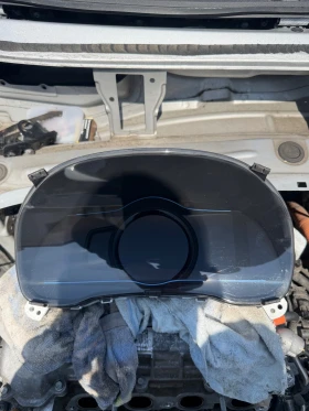 ����� �� �������� �� Hyundai Ioniq 2017� ���������� 94023-G2750