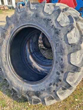 Гуми, снимка 1