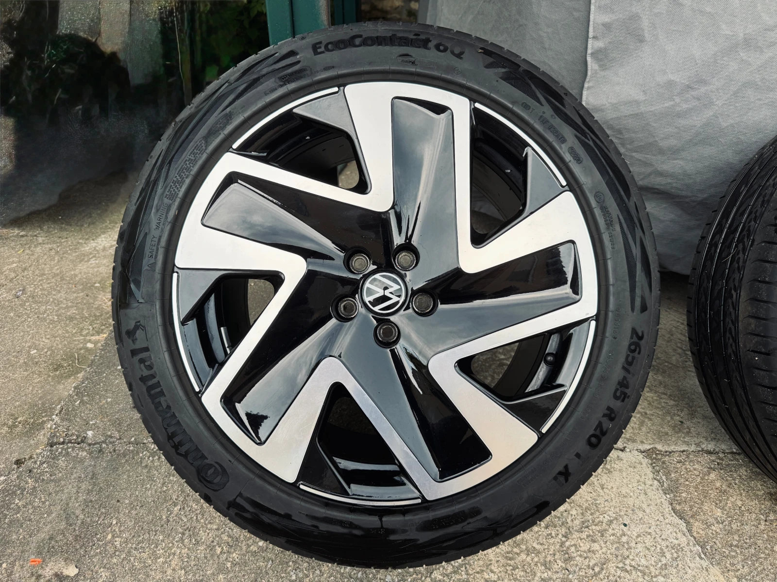 ���� � ������ 265/50R20 �� VW ID.Buzz | Mobile.bg � ����������� 2
