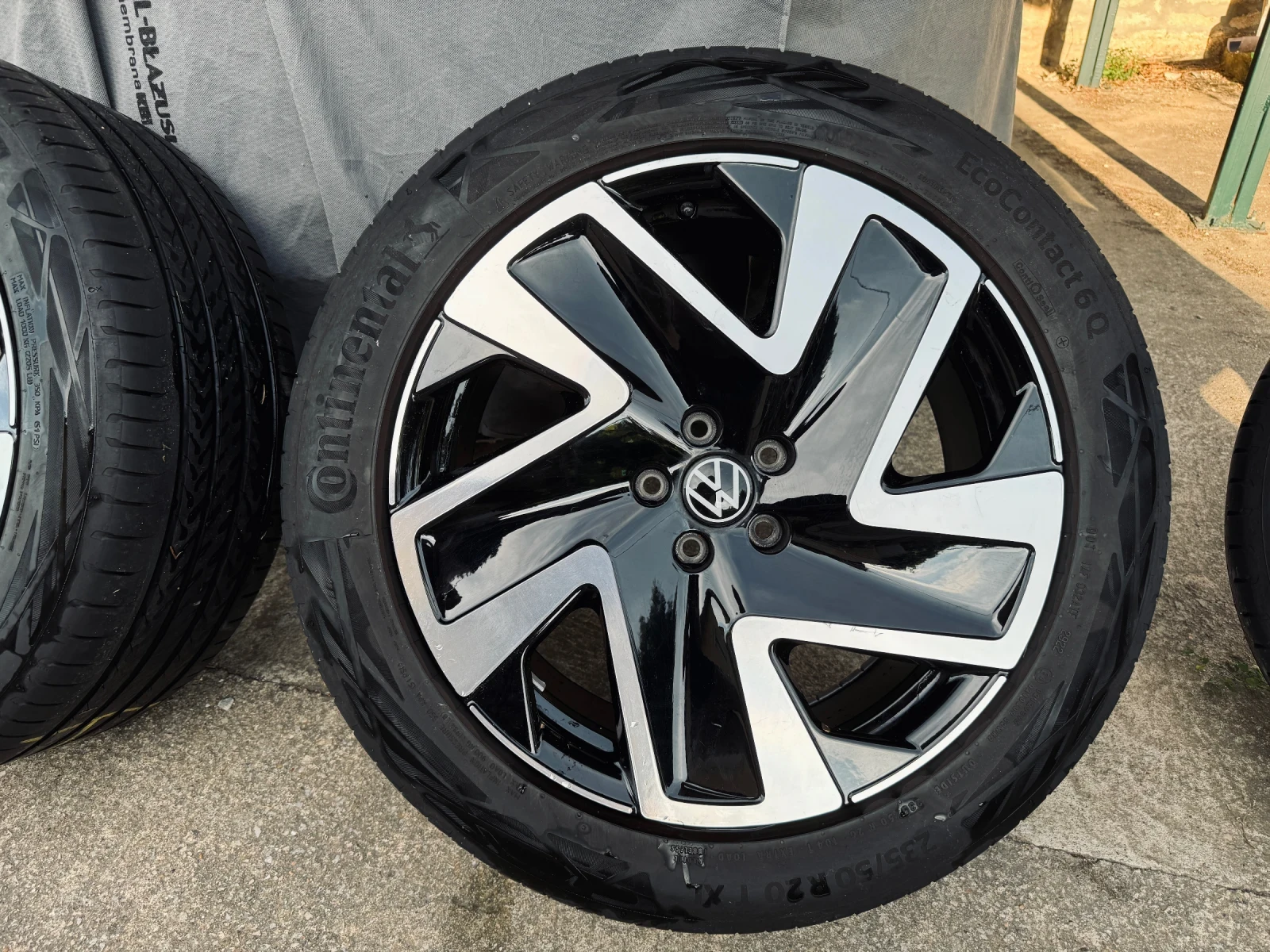 ���� � ������ 265/50R20 �� VW ID.Buzz | Mobile.bg � ����������� 4