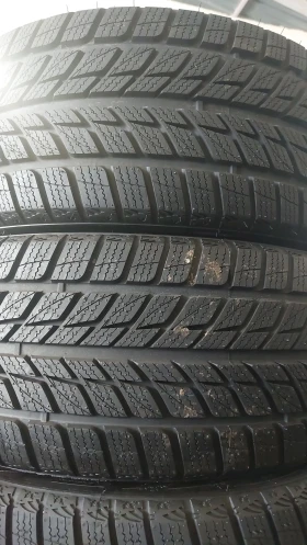 Гуми Зимни 225/55R17, снимка 11 - Гуми и джанти - 48750847