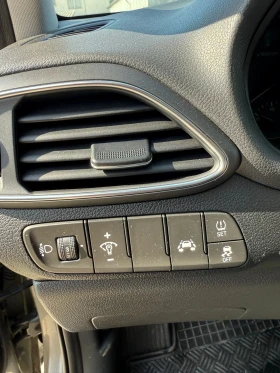 Hyundai I30 1.6 CRDI, снимка 9