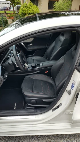 Mercedes-Benz CLA 200 AMG Black Edition/Панорама/Нова!, снимка 12