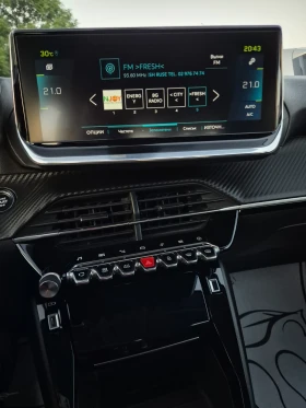 Peugeot 208 e* 50kWh* DIGITAL - 13700 € / 26794.87 лв. - 35283616 14
