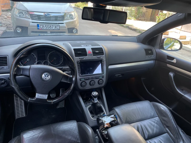 VW Golf 2.0 GTI, снимка 5 - Автомобили и джипове - 47009446