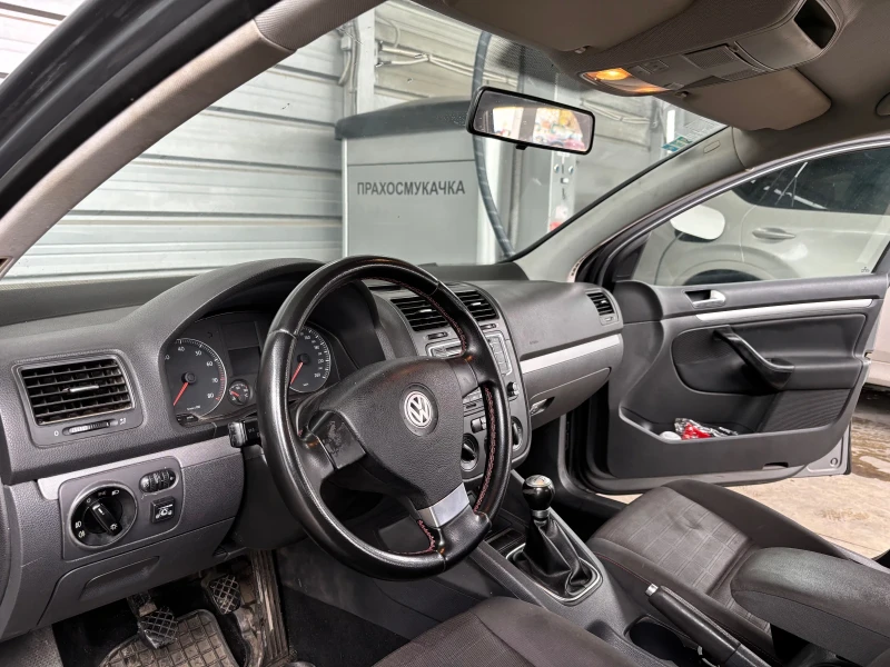 VW Golf 1.6 102kc. LPG, снимка 11 - Автомобили и джипове - 48196215