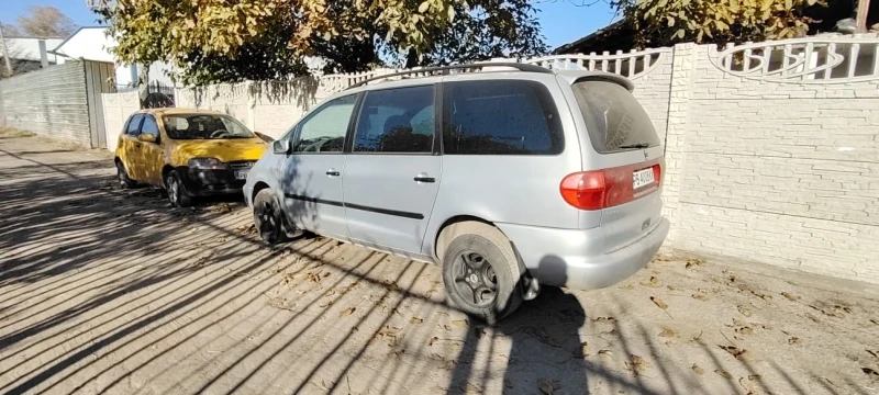 Seat Alhambra 1.9 TD? 110 к.с, снимка 4 - Автомобили и джипове - 48336176