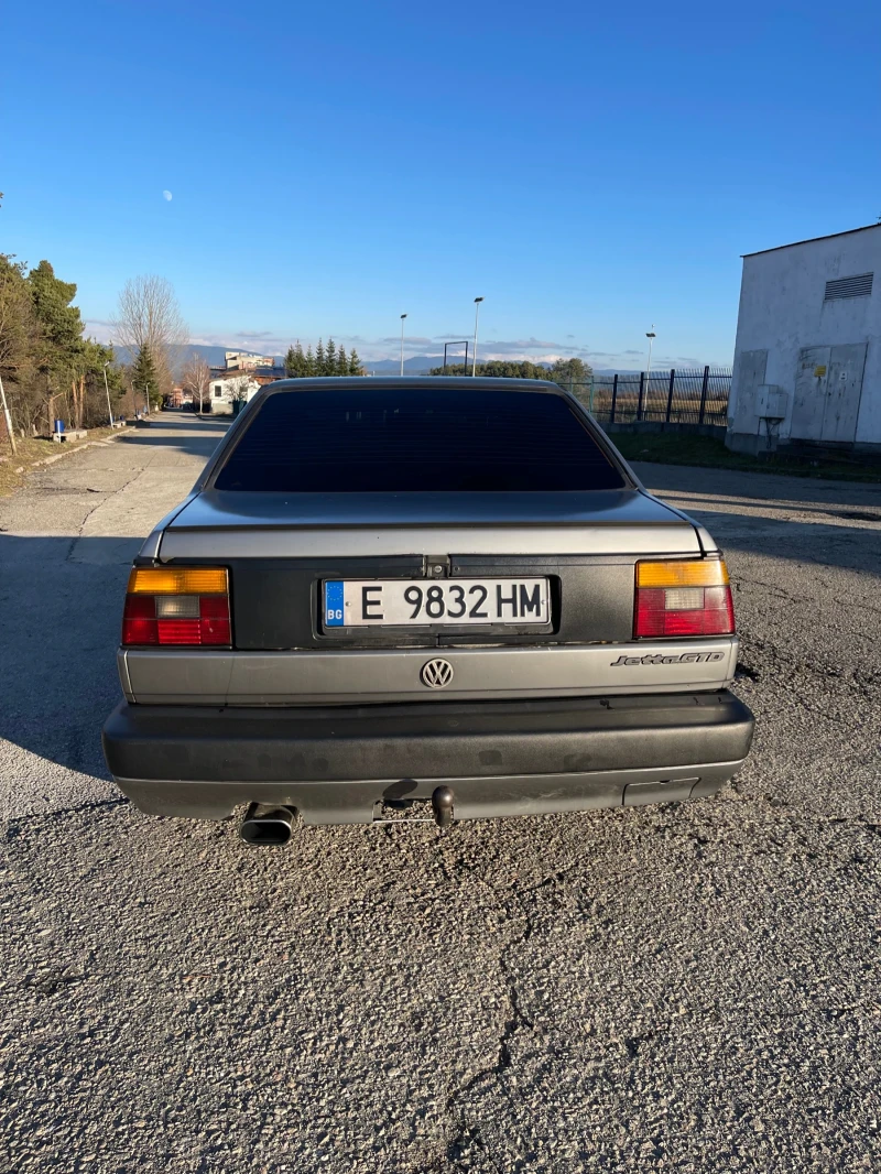 VW Jetta 1.6 GTD, снимка 13 - Автомобили и джипове - 48338687