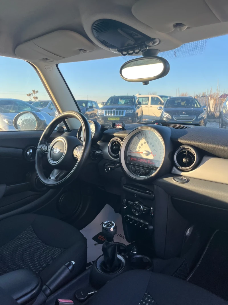 Mini Clubman 1.6 d, снимка 8 - Автомобили и джипове - 48891127