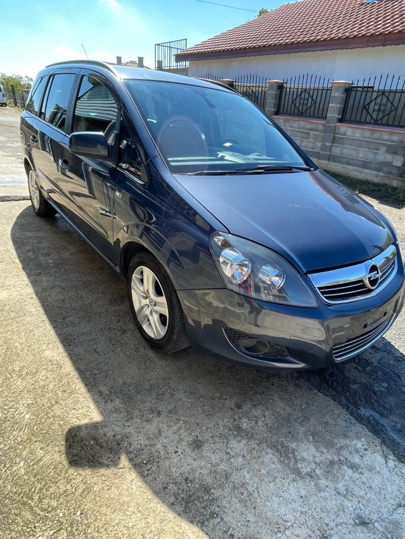 Opel Zafira, снимка 1 - Автомобили и джипове - 49168529